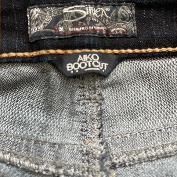 Silver Jeans - Picture 4 of 4